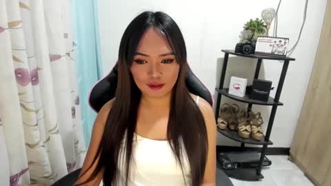 Snapshot of urasian_ivana_alawi chatting on 01-18-25, 08:40 IVANA and ALEXIA online show from 01-18-25, 08:40