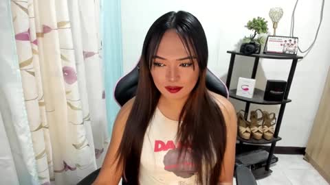 Snapshot of urasian_ivana_alawi chatting on 01-28-25, 09:40 IVANA and ALEXIA online show from 01-28-25, 09:40