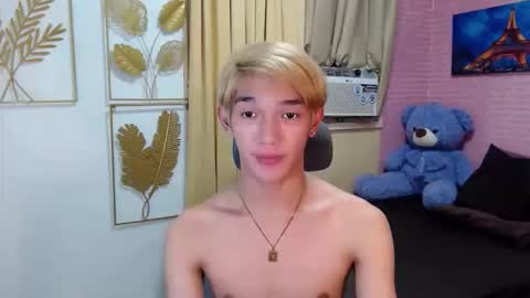 urasian_john20 online show from 04-21-26, 12:55