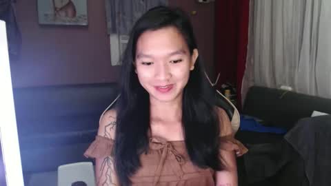 NEWRA  ALLISON online show from 10-18-25, 08:09