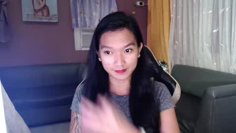 NEWRA  ALLISON online show from 11-04-25, 01:27