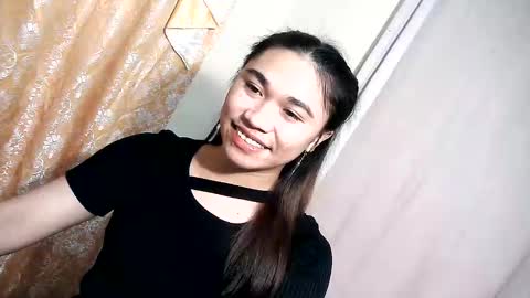 Snapshot of urasian_pinayxxx chatting on 03-13-26, 12:56 Alvie online show from 03-13-26, 12:56
