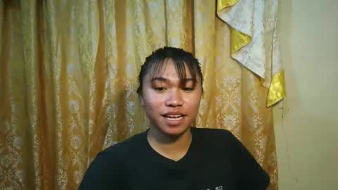 Snapshot of urasian_pinayxxx chatting on 04-11-26, 09:57 Alvie online show from 04-11-26, 09:57