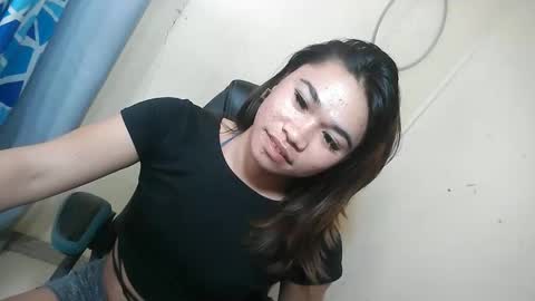 Snapshot of urasian_pinayxxx chatting on 05-04-26, 12:50 Alvie online show from 05-04-26, 12:50