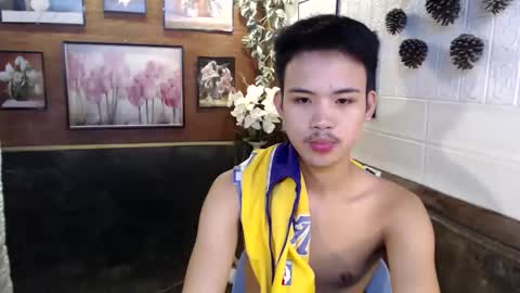 urasiancumboix2 online show from 10-10-25, 04:39