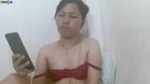 Snapshot of urasianlover69x chatting on 01-08-25, 12:26 rai online show from 01-08-25, 12:26