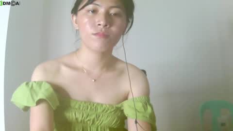 Snapshot of urasianlover69x chatting on 03-06-25, 07:14 rai online show from 03-06-25, 07:14