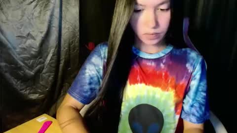 Elizabeth online show from 04-10-26, 02:06