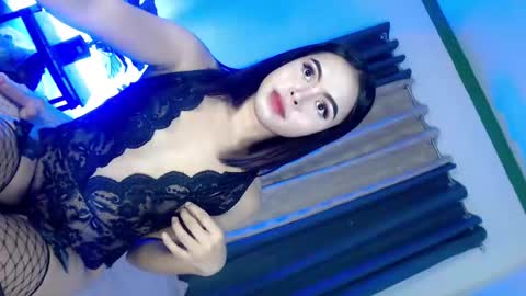its me Molina online show from 02-07-25, 05:40