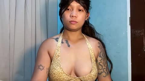 Snapshot of urbbgurl_lynxx chatting on 05-12-26, 05:15 Urbbgurl lynxx online show from 05-12-26, 05:15
