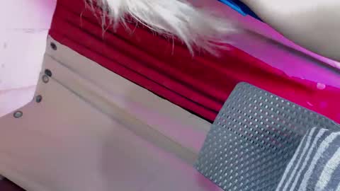 Haley Mhate online show from 09-30-25, 07:52