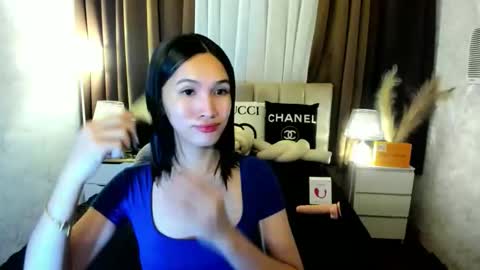 urblossom_princess online show from 11-18-25, 04:55