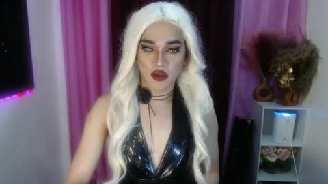 Snapshot of urcumgirlasiants chatting on 11-03-25, 06:09 KENDALL online show from 11-03-25, 06:09