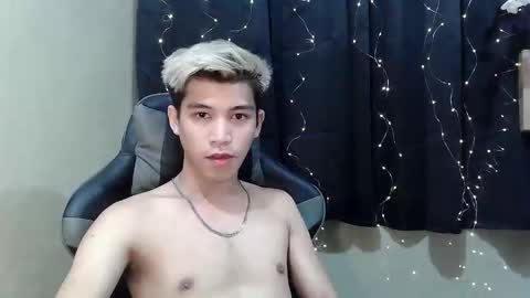 Snapshot of urcutefucking_asianboy chatting on 09-20-25, 03:02 ASIANBBYBOY online show from 09-20-25, 03:02