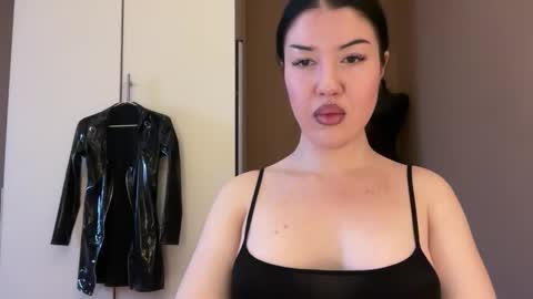 Margo online show from 12-17-25, 08:09