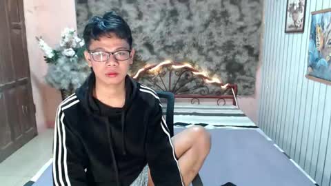 Snapshot of urdreamboy_doms chatting on 06-21-26, 05:04 urdreamboy_doms online show from 06-21-26, 05:04