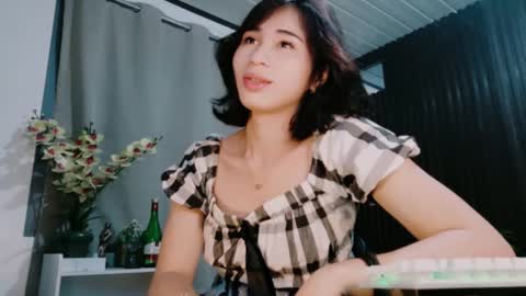 urfave_bbgirl online show from 12-05-25, 09:51