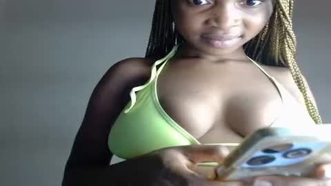 urflirtydoll online show from 01-12-25, 05:45