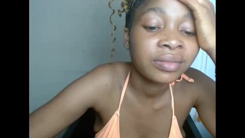 urflirtydoll online show from 02-02-25, 11:42