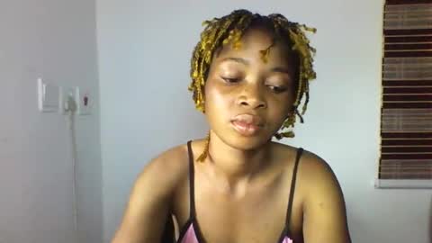 urflirtydoll online show from 10-04-25, 04:27