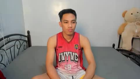 urfucker_vinz online show from 02-08-26, 12:19