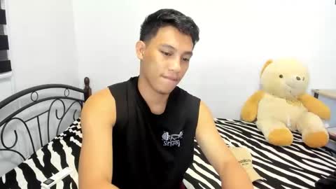 urfucker_vinz online show from 05-08-26, 01:16
