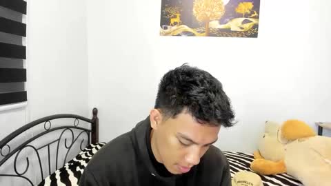 urfucker_vinz online show from 05-09-26, 01:55
