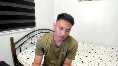 urfucker_vinz online show from 06-24-26, 04:17