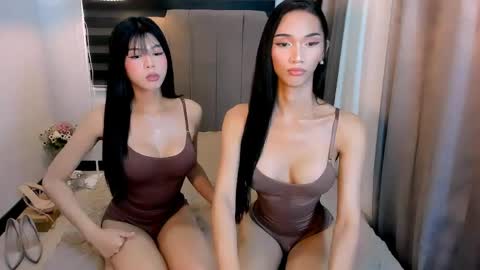 Snapshot of urfynestchina_doll chatting on 04-17-26, 04:04 Im your doll maica online show from 04-17-26, 04:04