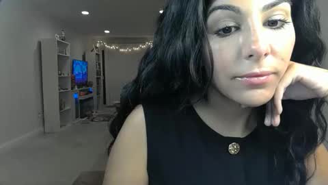 Snapshot of urgoddessmarla chatting on 10-25-25, 04:09 Goddess Marla online show from 10-25-25, 04:09