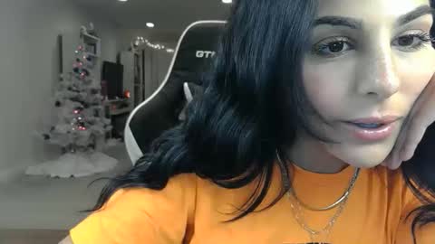 Snapshot of urgoddessmarla chatting on 10-28-25, 11:51 Goddess Marla online show from 10-28-25, 11:51