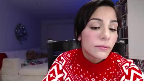 Snapshot of urgoddessmarla chatting on 12-04-25, 03:27 Goddess Marla online show from 12-04-25, 03:27