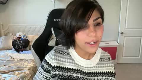 Snapshot of urgoddessmarla chatting on 01-09-26, 04:10 Goddess Marla online show from 01-09-26, 04:10