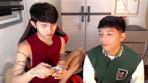 Snapshot of urhotethanxx chatting on 05-05-26, 06:27 Ethan online show from 05-05-26, 06:27