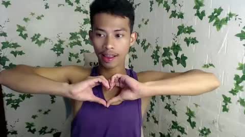 Snapshot of urhotfuckingass chatting on 12-28-24, 12:15 richard online show from 12-28-24, 12:15