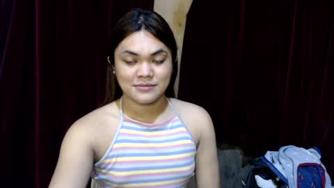 urhottie_bella online show from 06-15-26, 04:15