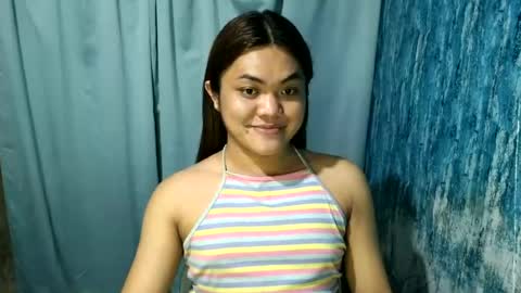 urhottie_bella online show from 06-16-26, 12:19