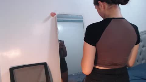 Amira online show from 12-08-24, 10:08