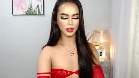 Snapshot of urlovelyangelts chatting on 12-06-24, 09:21 ANGEL online show from 12-06-24, 09:21