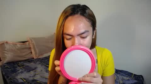 Snapshot of urlovelypinayxxx chatting on 10-14-25, 10:38 MIYA online show from 10-14-25, 10:38