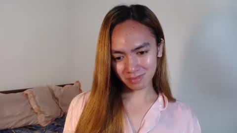 Snapshot of urlovelypinayxxx chatting on 11-11-25, 07:25 MIYA online show from 11-11-25, 07:25