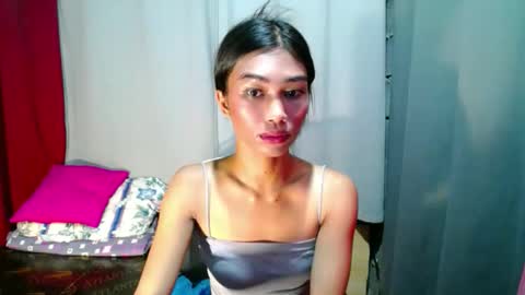 urloverjasmine_xx online show from 06-05-26, 09:48