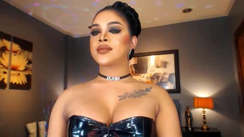 Snapshot of urmajestytyra chatting on 02-16-26, 12:51 UrMajestyTyra online show from 02-16-26, 12:51