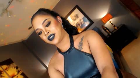 Snapshot of urmajestytyra chatting on 02-18-26, 01:34 UrMajestyTyra online show from 02-18-26, 01:34