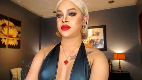 Snapshot of urmajestytyra chatting on 02-22-26, 01:40 UrMajestyTyra online show from 02-22-26, 01:40