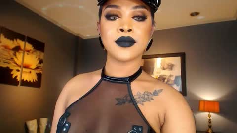 Snapshot of urmajestytyra chatting on 03-06-26, 01:02 UrMajestyTyra online show from 03-06-26, 01:02