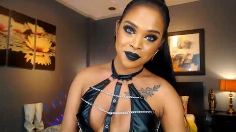 Snapshot of urmajestytyra chatting on 03-16-26, 05:55 UrMajestyTyra online show from 03-16-26, 05:55