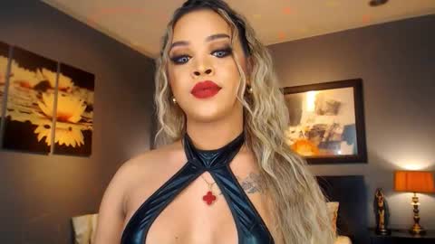 Snapshot of urmajestytyra chatting on 03-19-26, 01:53 UrMajestyTyra online show from 03-19-26, 01:53