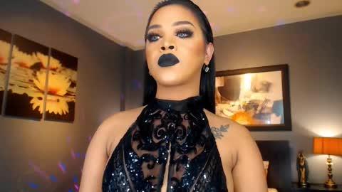 Snapshot of urmajestytyra chatting on 03-20-26, 01:32 UrMajestyTyra online show from 03-20-26, 01:32