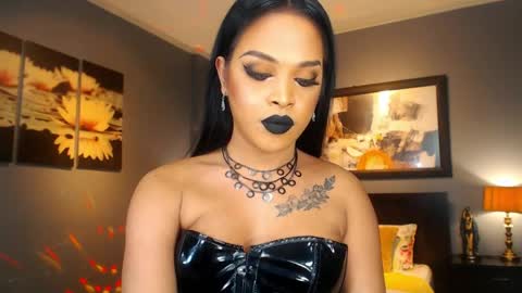 Snapshot of urmajestytyra chatting on 03-27-26, 02:06 UrMajestyTyra online show from 03-27-26, 02:06